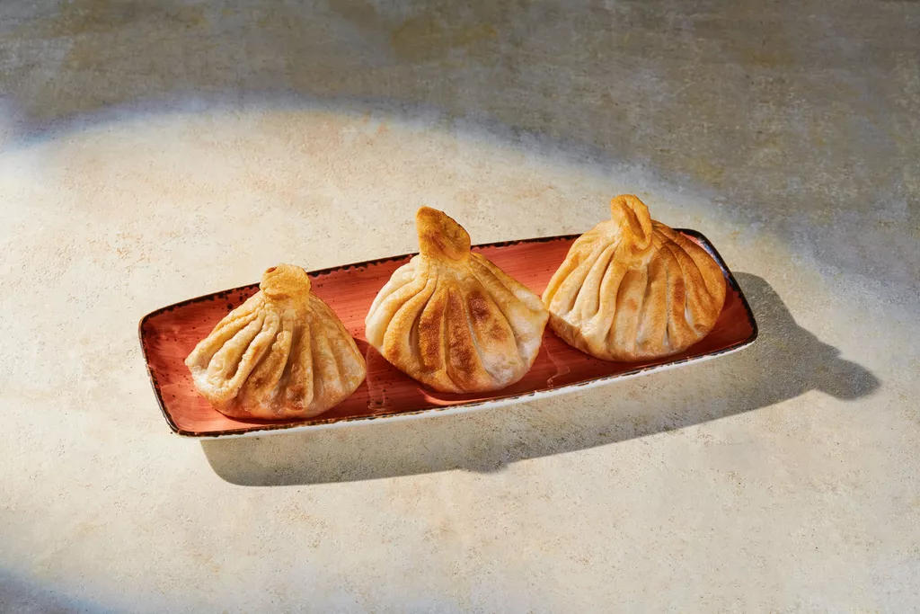 Хинкали с курицей и грибами жаренные 3 шт.