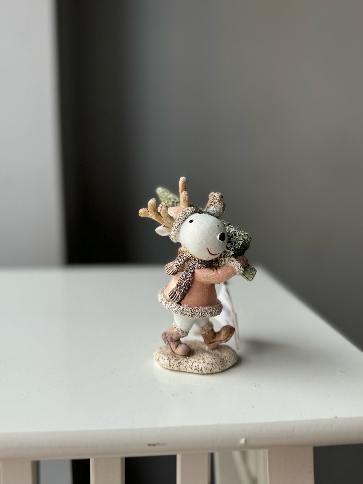 Сувенир Олень полирезин 11*7*5,5см розовый