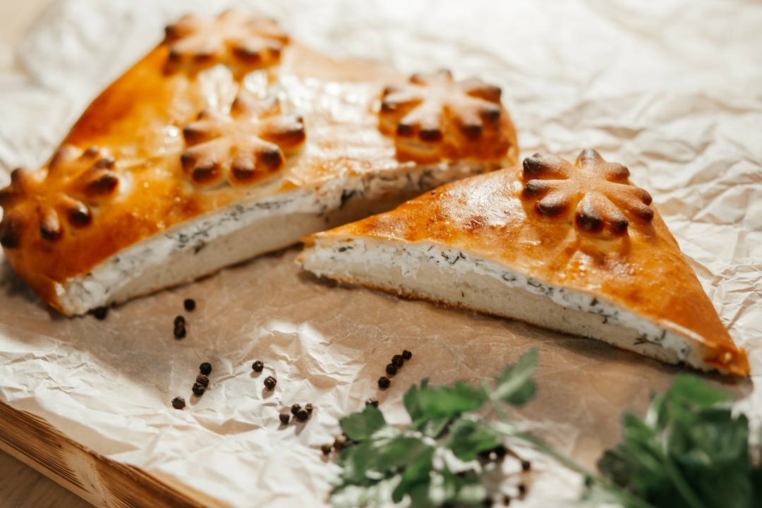 Пирог с адыгейским сыром