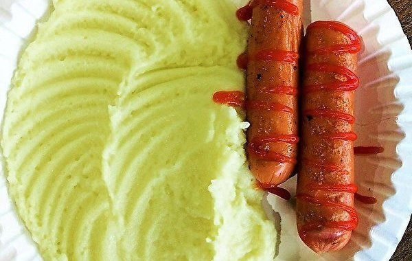 Картофельное пюре с сосисками (2 шт.)
