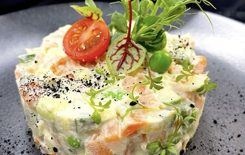 Оливье с лососем