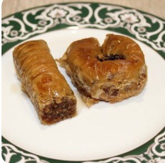 Пахлава медовая с орехами