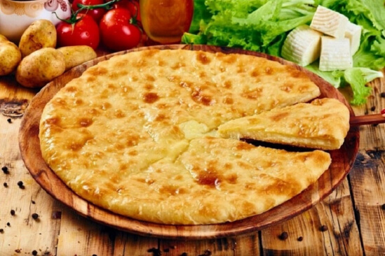 Осетинский пирог с курицей и грибами