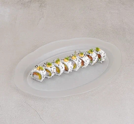 Ролл лосось-манго-креветка