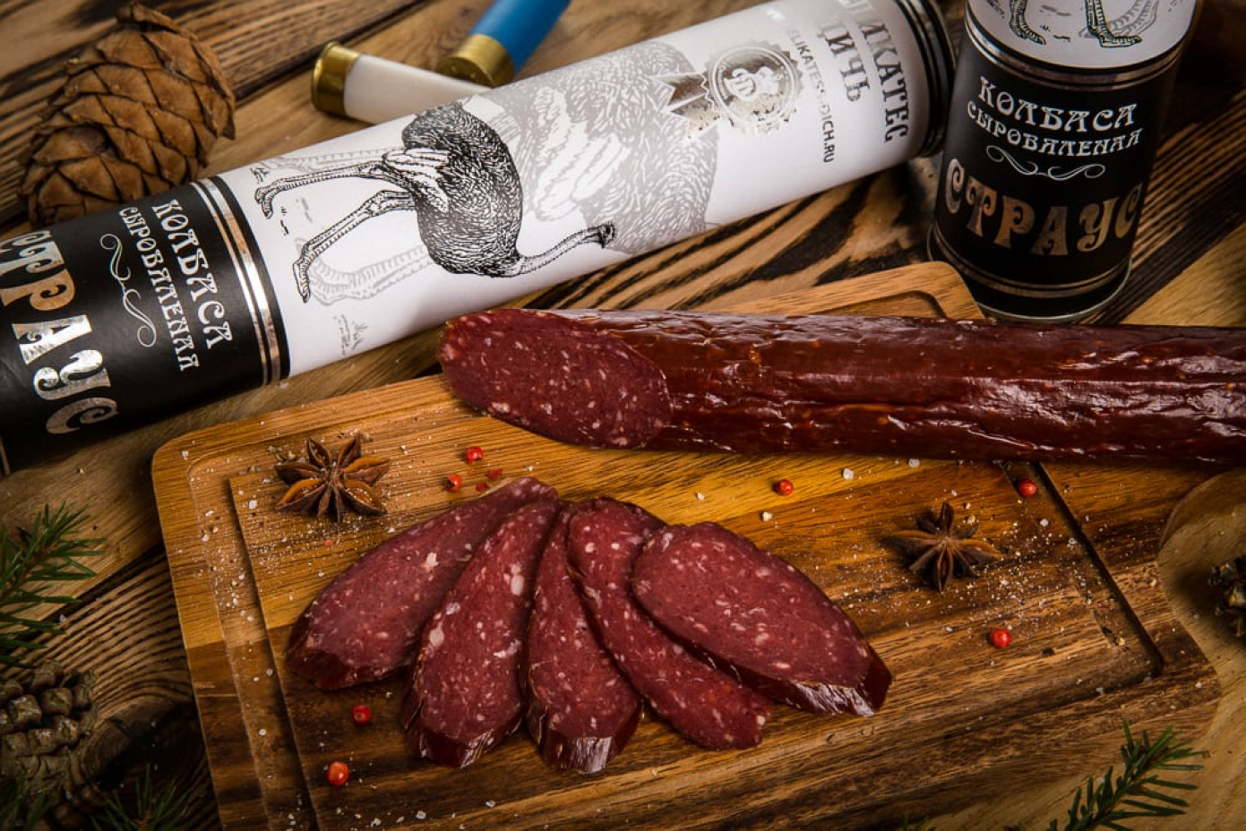 Колбаса из мяса Страуса, сырокопченая, в подарочной упаковке (тубус)