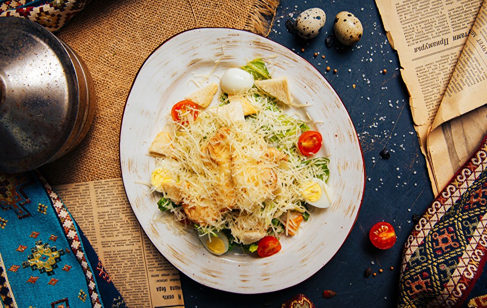 Цезарь с курицей