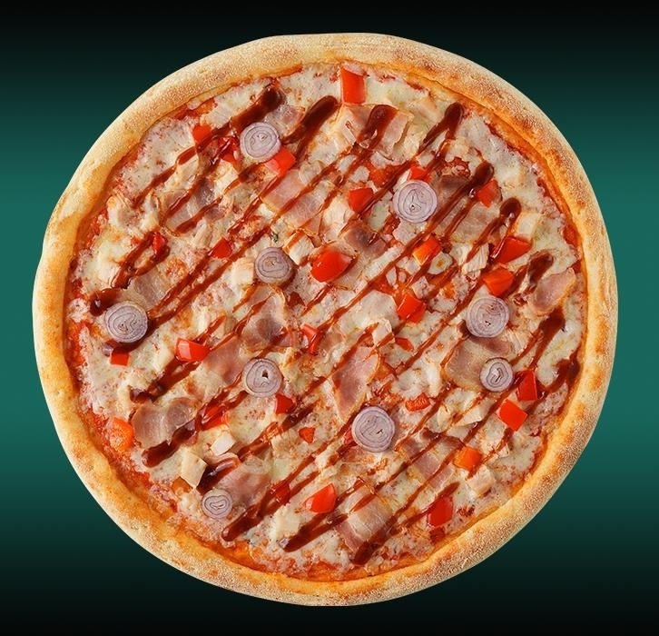 Пицца Барбекю с курицей и беконом