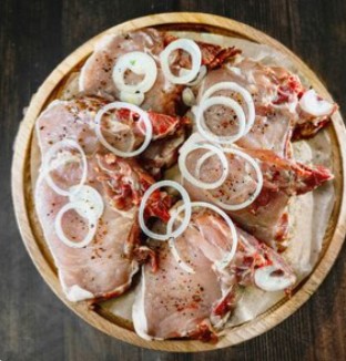 Маринованная свиная корейка