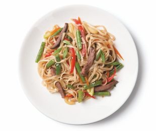 Пшеничная лапша с говядиной