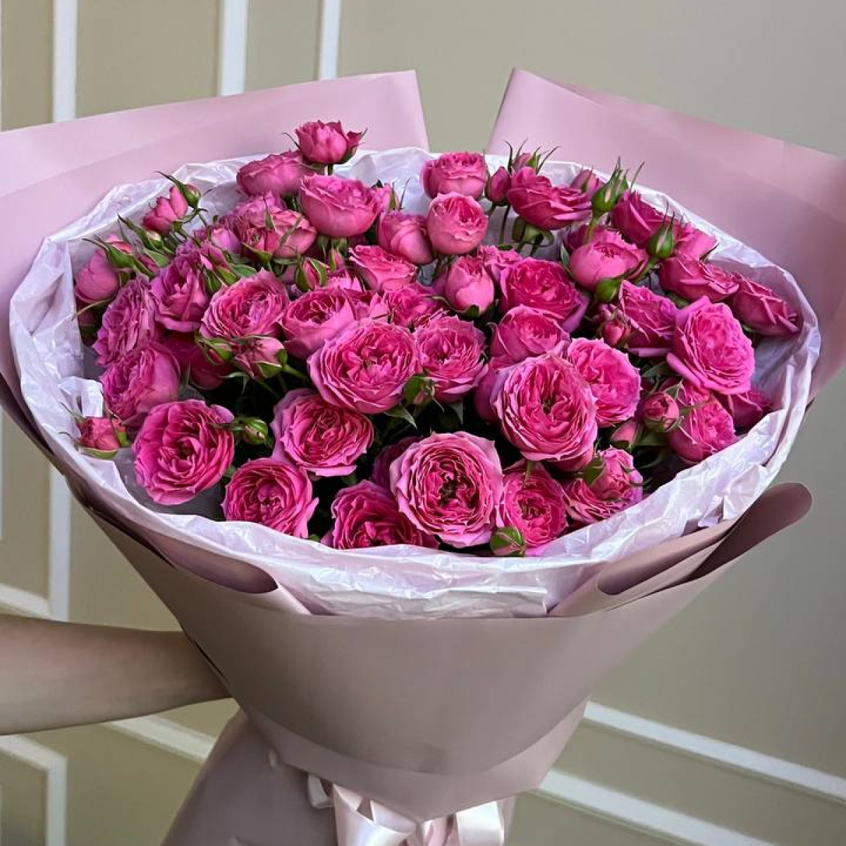 Моно букет из кустовых роз 34 (предзаказ)