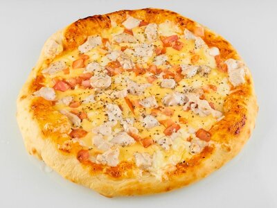 Пицца сливочный цыплёнок средняя