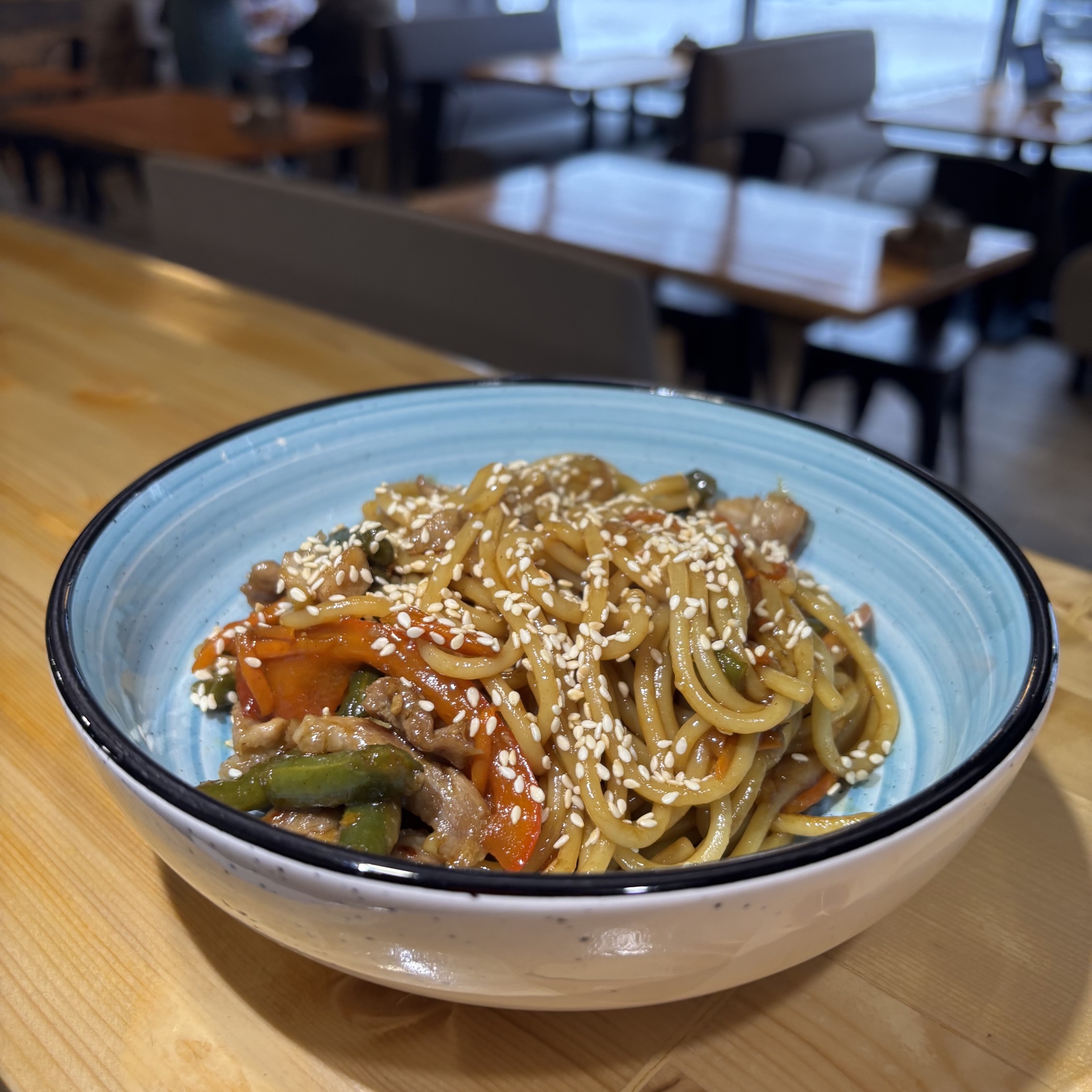 Паста со свининой по-азиатски