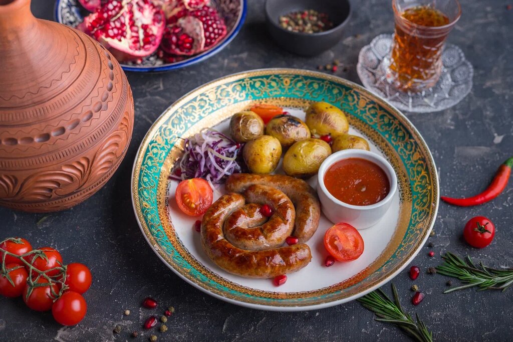 Купаты говяжьи с картошкой беби