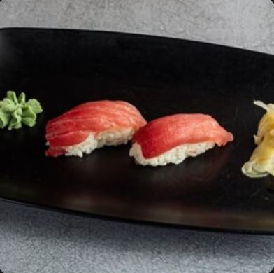 Нигири из красного тунца