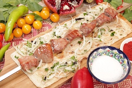 Телятина, приготовленная на мангале