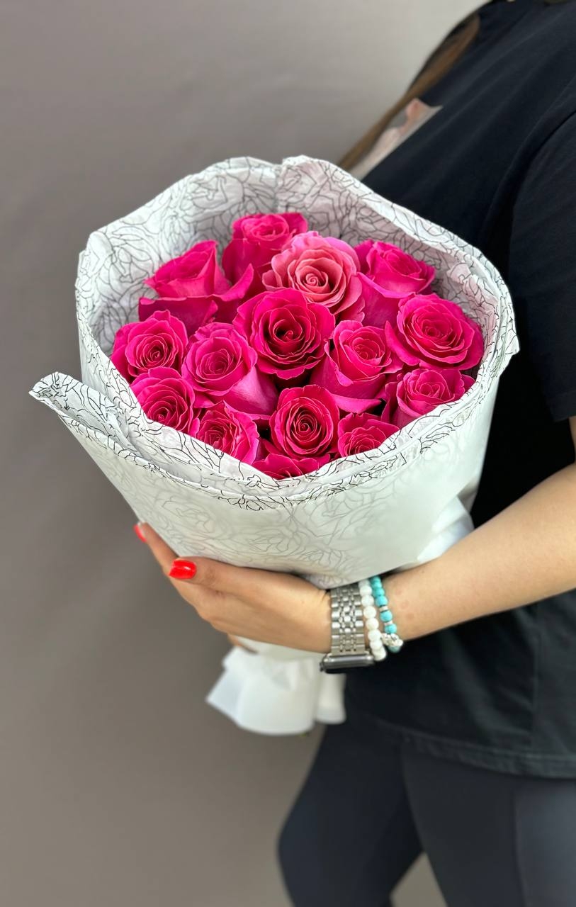 Букет из 15 розовых роз