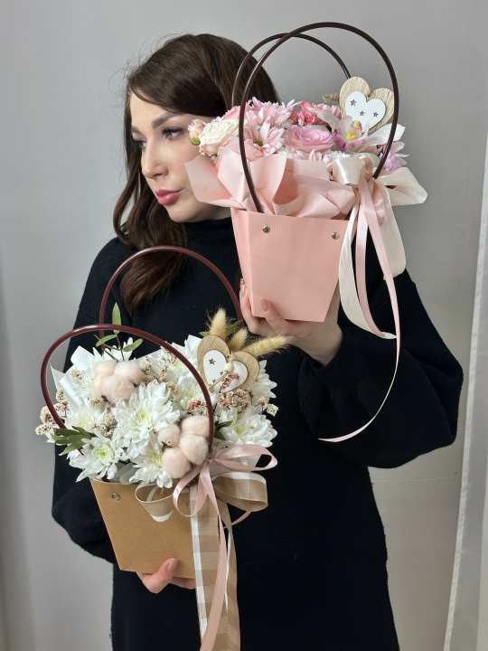 Милый букет в сумочке 206