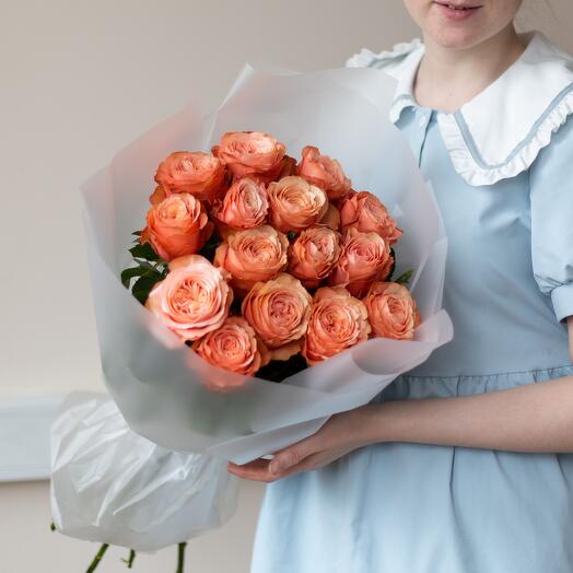 Букет премиальных пионовидных роз Кахала "Медовый"