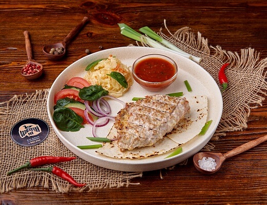 Конверт из свинины с сыром и помидорами