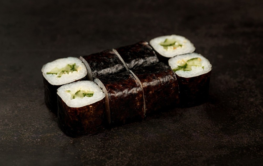 Маки с огурцом