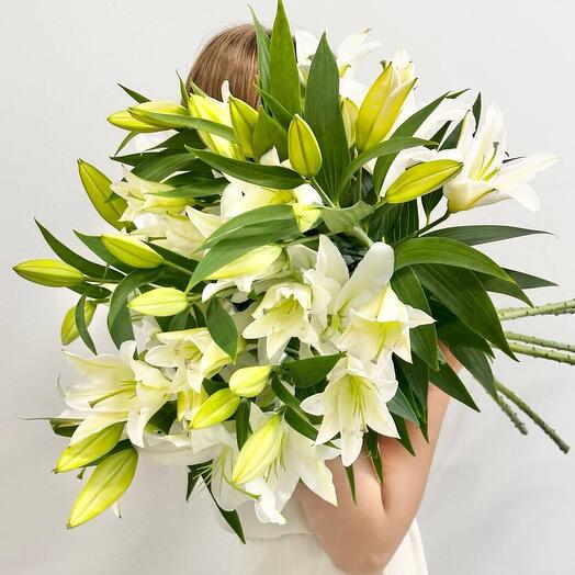 Букет «Пленящий аромат» из 9 лилий