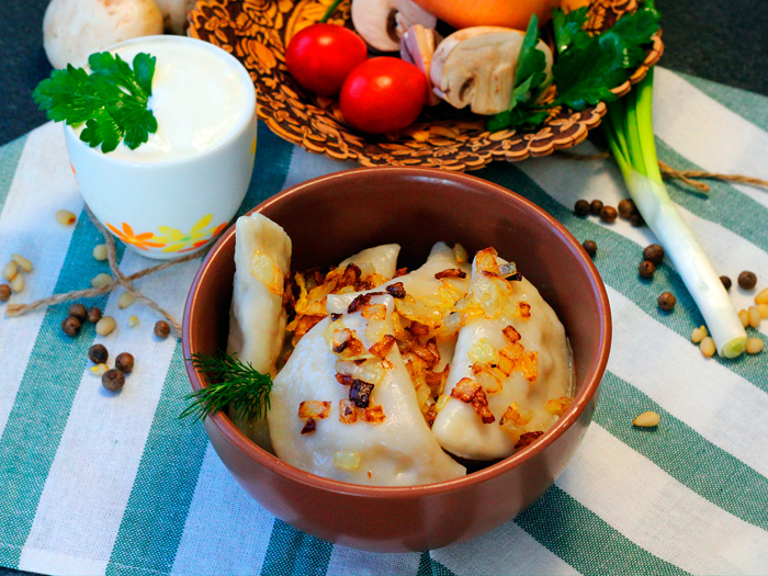 Вареники с картошкой и луком