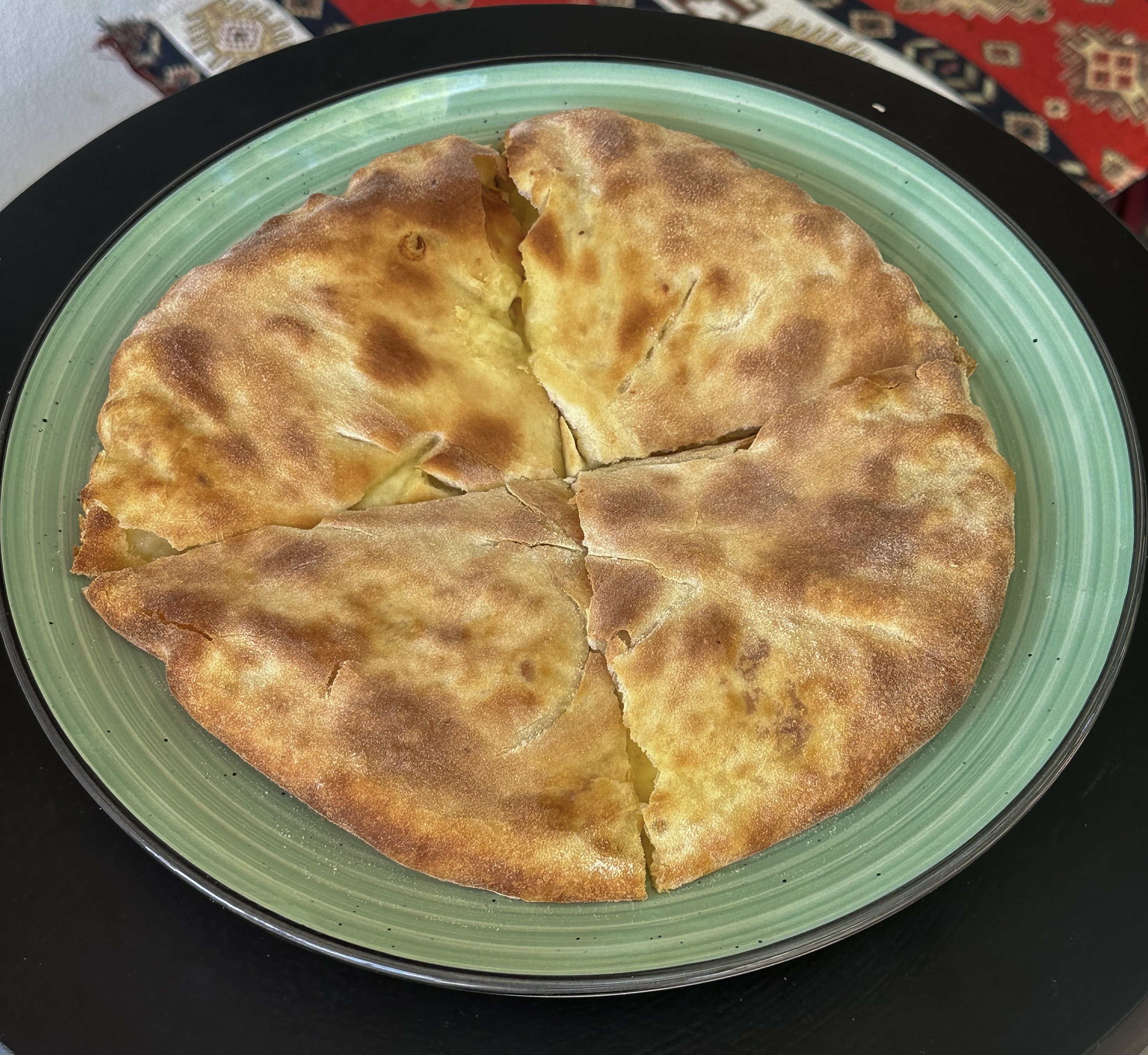 Хачапури с сыром и картофелем 250 г