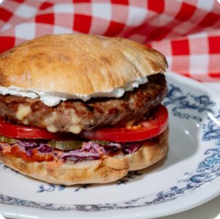 Гурманская плескавица в булочке