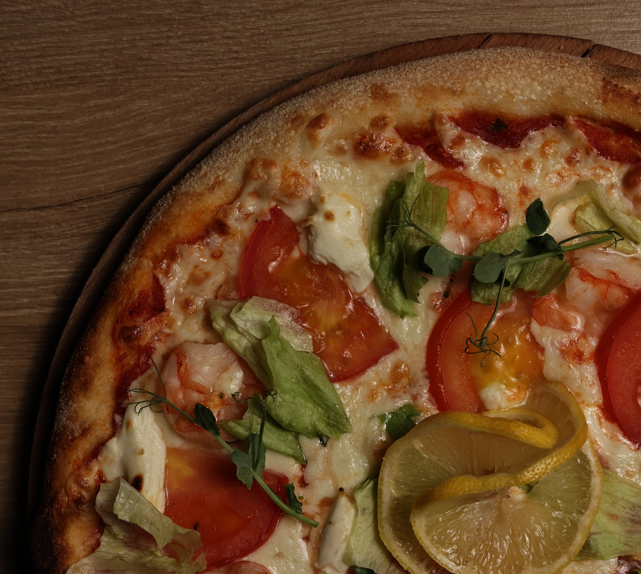 Пицца с креветками и кремчизом 37 см