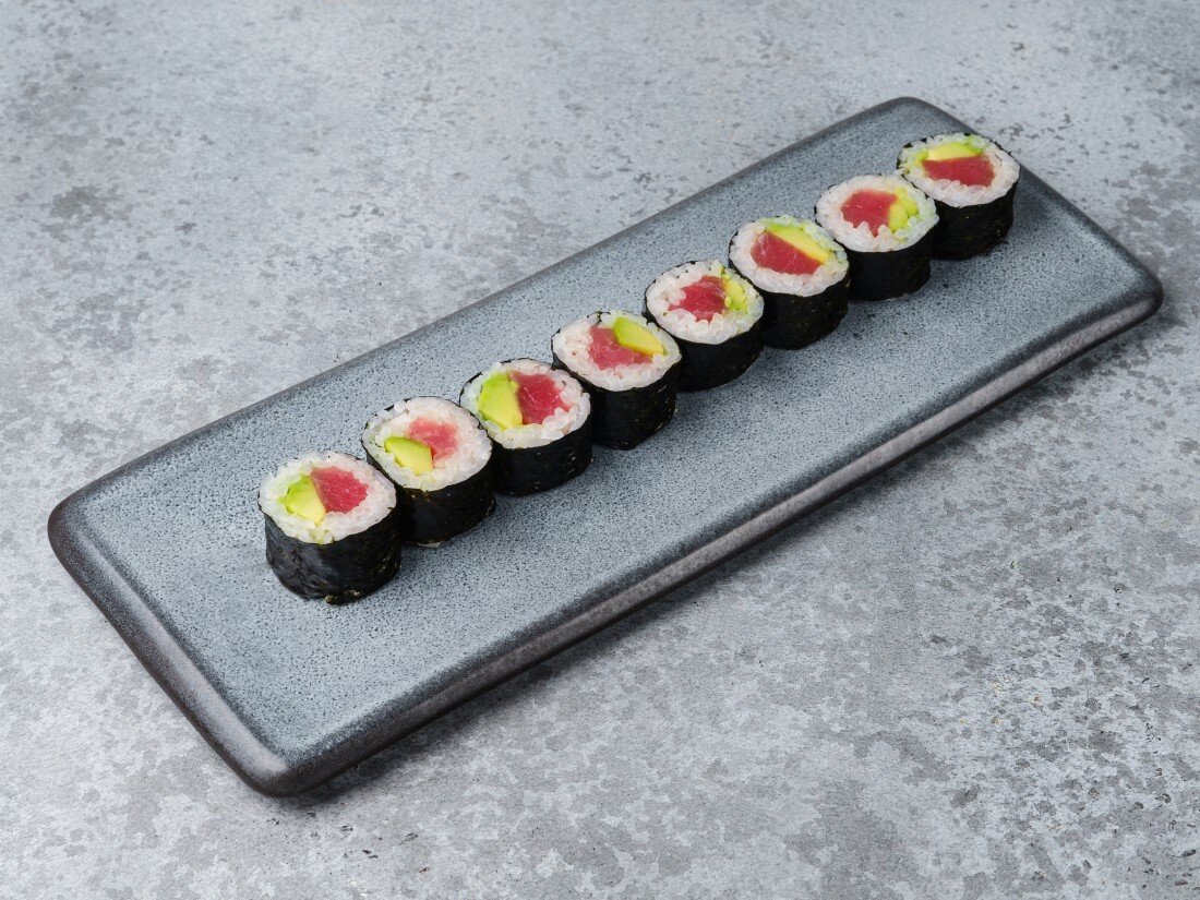 Маки ролл тунец-авокадо 170гр.