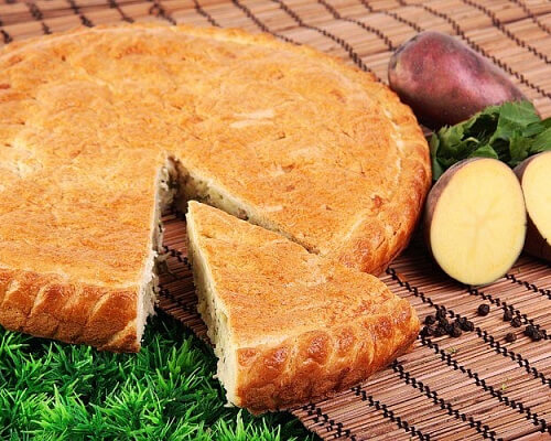Пирог с картофелем и мясом