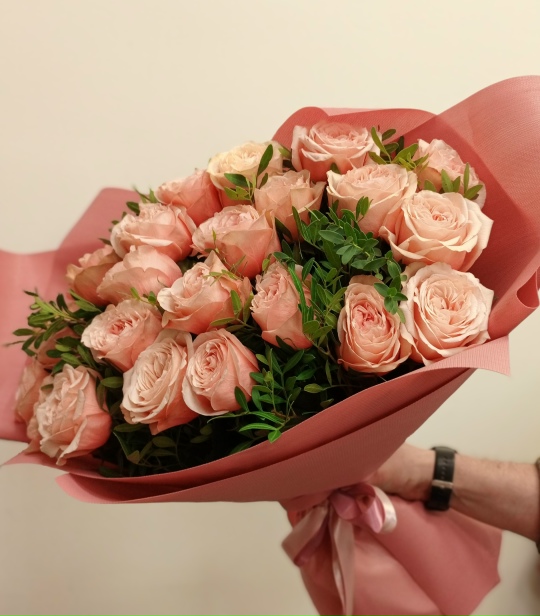 Букет светло-розовых роз
