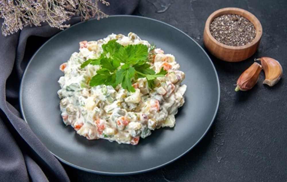 Оливье с курицей