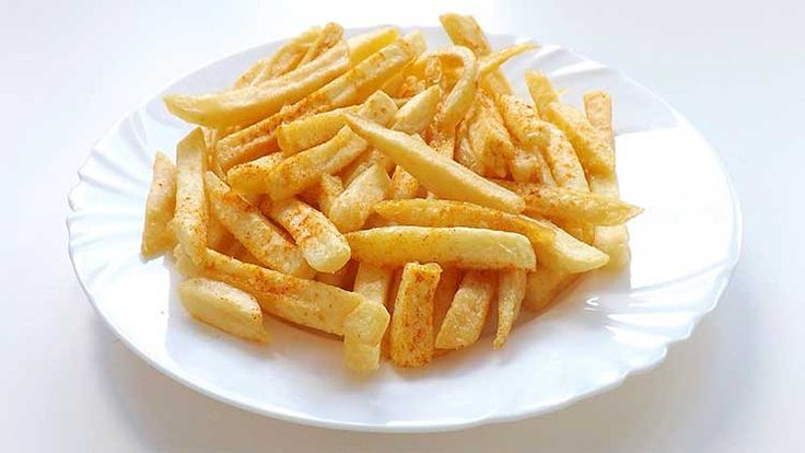 картофель фри с чесночным соусом