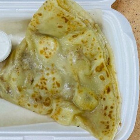 Блин по сгущ. молоком и консерв.ананас.