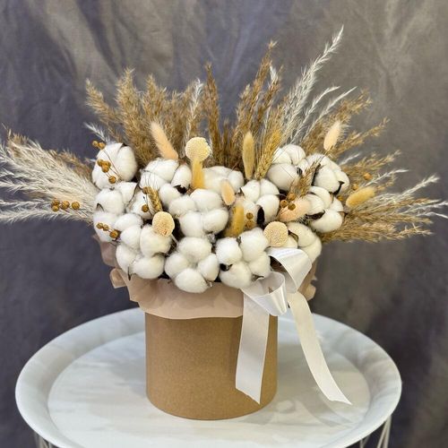 Букет из сухоцветов в крафтовой коробочке (б2190)