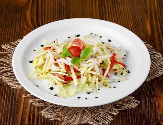 Салат с кальмаром и сельдереем