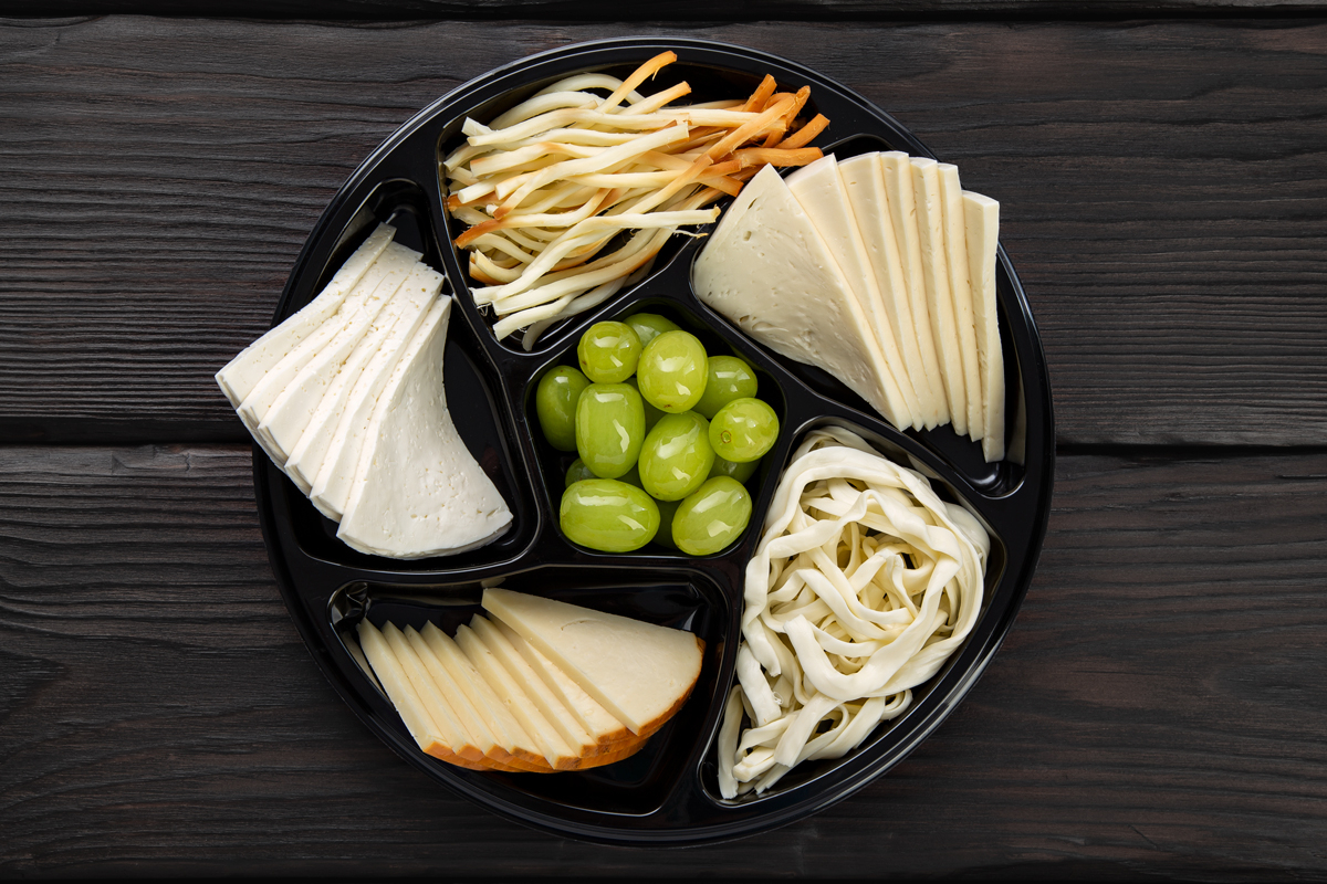 На 4-6 персон сырное ассорти