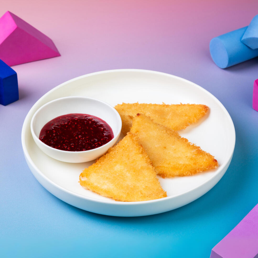 Жаренный сулугуни с вареньем