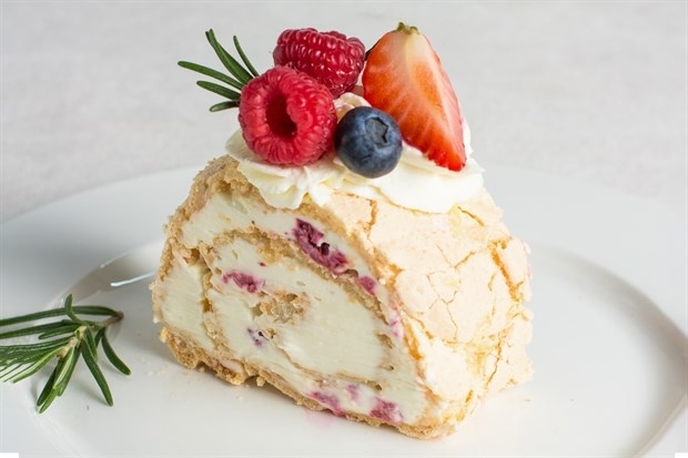 Рулет "Меренга малина"