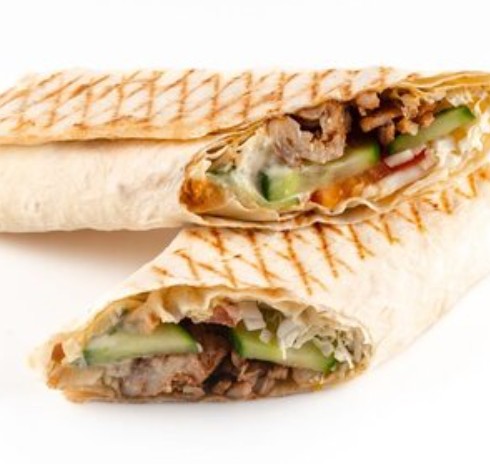 Шаурма на углях в лаваше