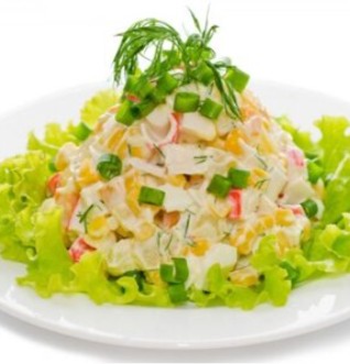 Салат Цезарь с курицей