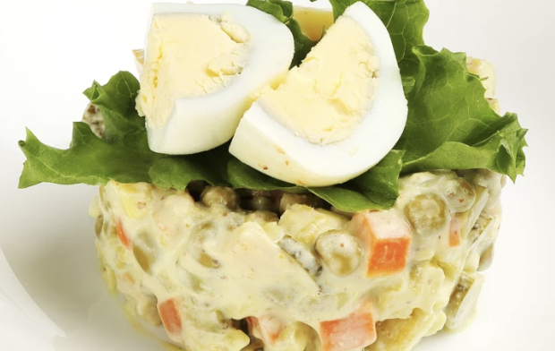 Оливье с курицей