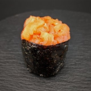 Гункан с Лососем 1шт