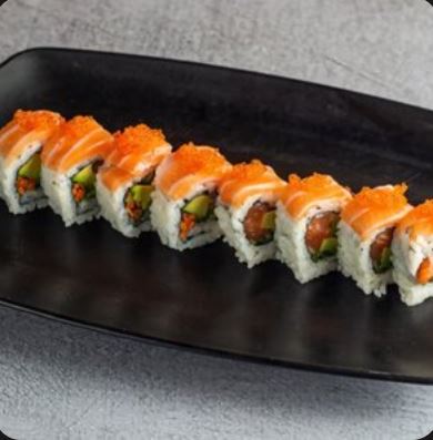 Комбо из роллов с лососем
