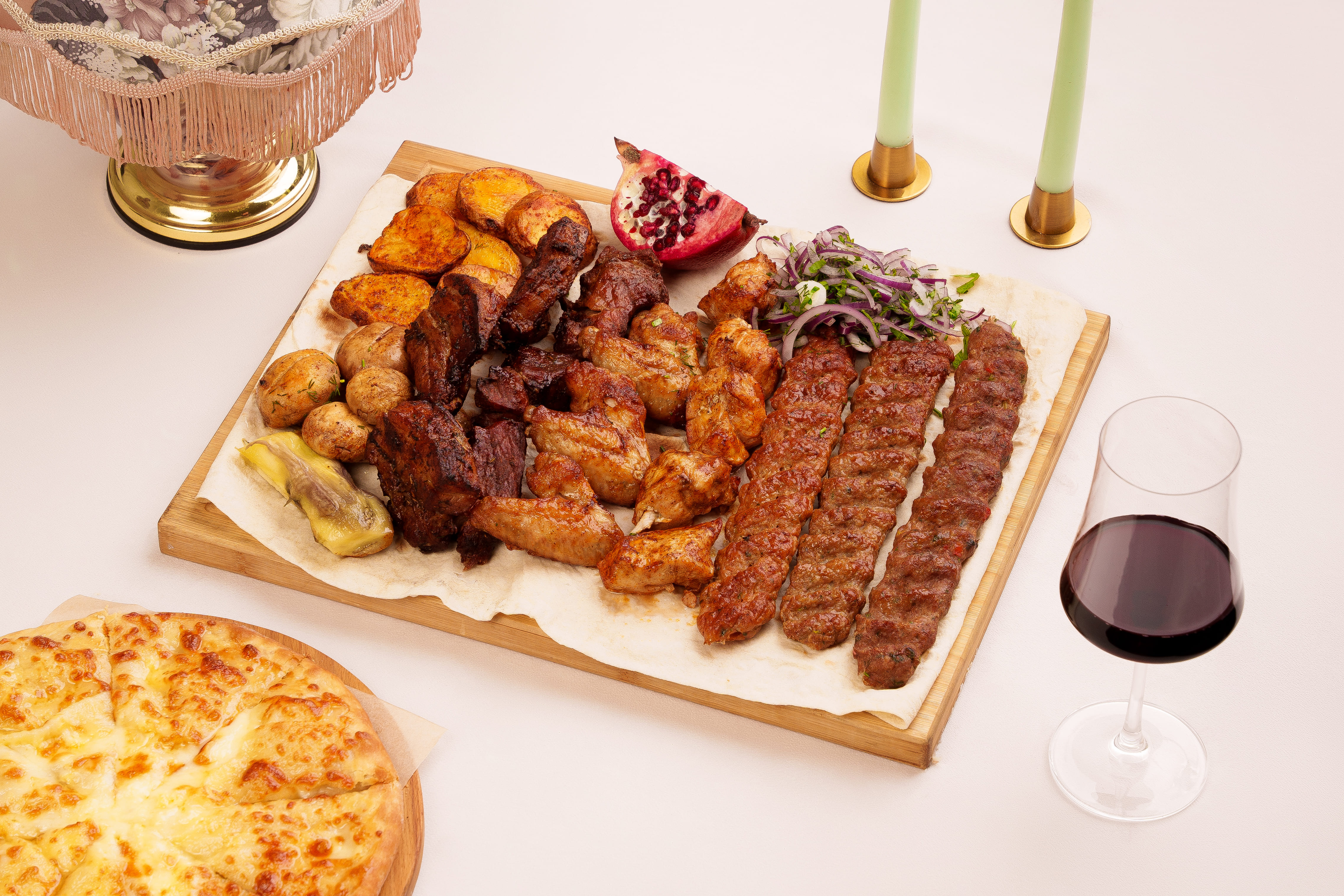 Большой мясной пир