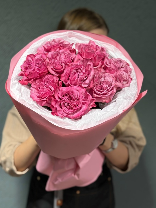 Пятница, 18:00