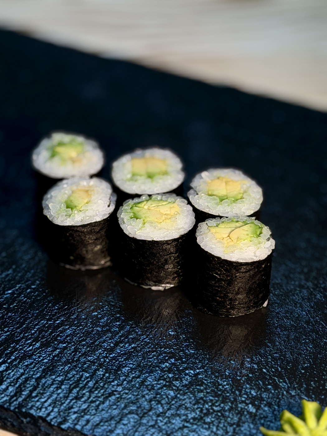 Маки с Авокадо