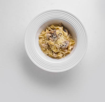 Паста с грибами и курицей