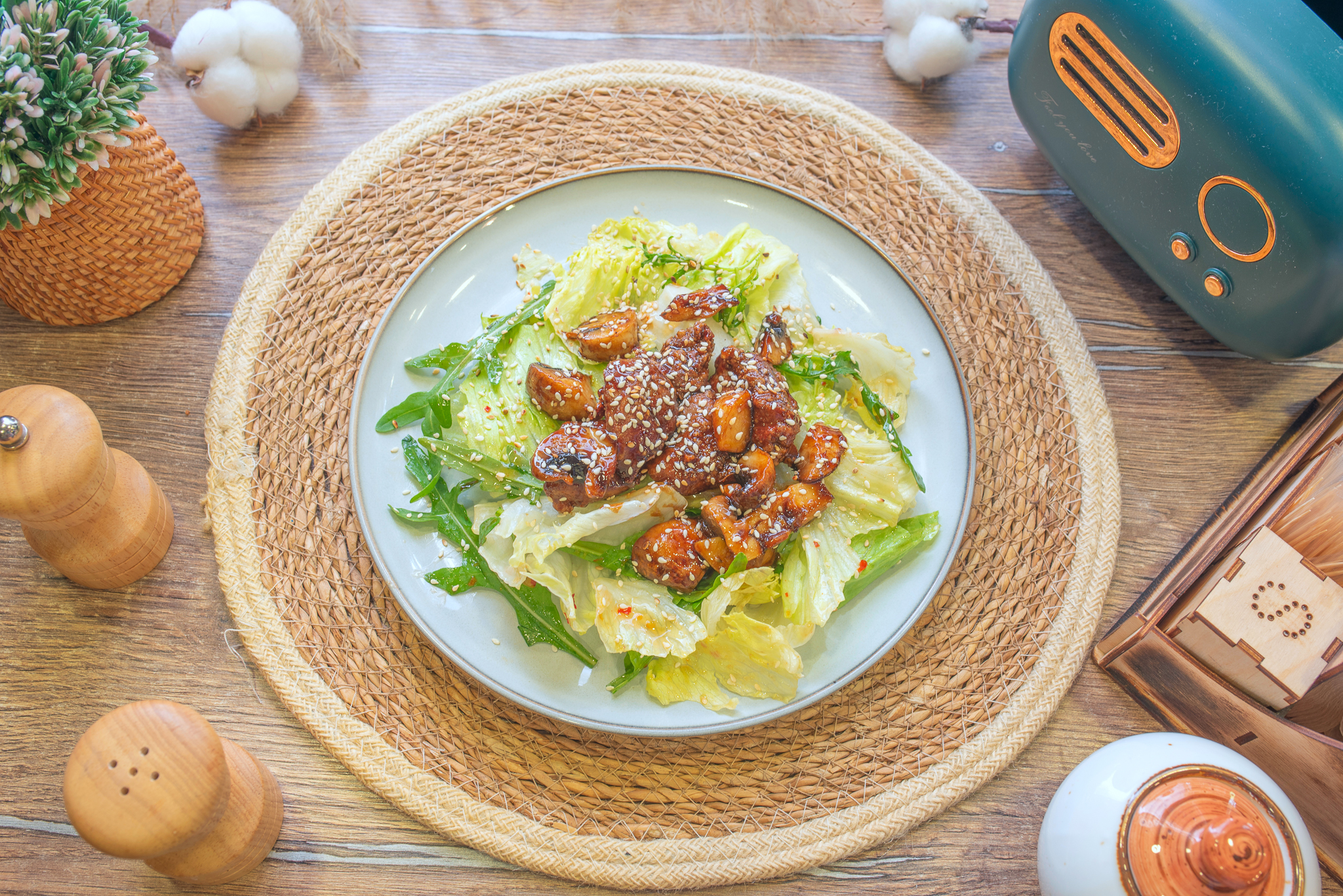 Тёплый салат из кур.печени и карамел.гри